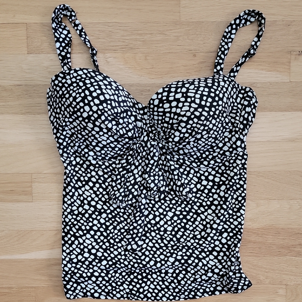 Coco Reef Black and White Ruched Swim Top